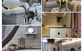 Snowcrystal Home With Jacuzzi And Sauna